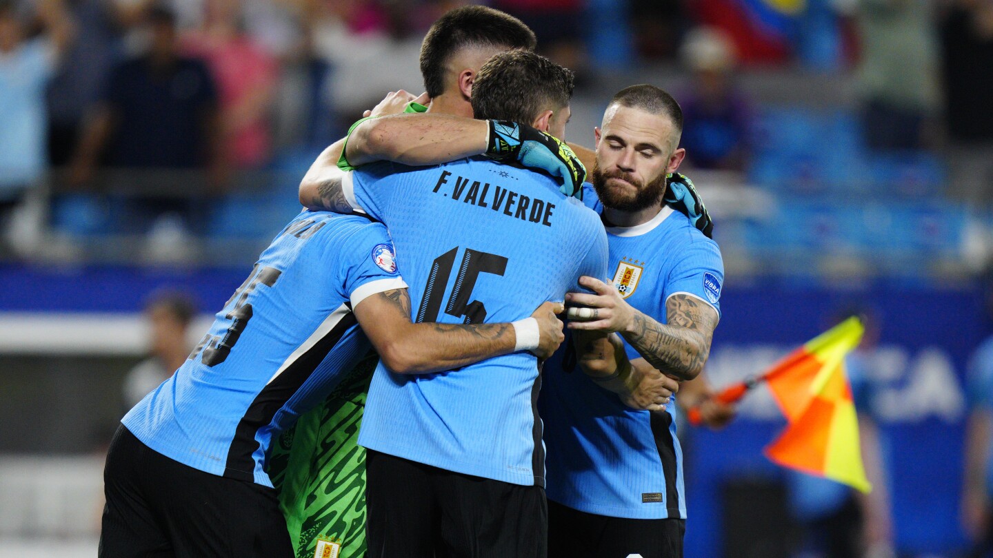 Suárez gets stoppage-time goal, Uruguay beats Canada 4-3 in shootout for 3rd place in Copa America