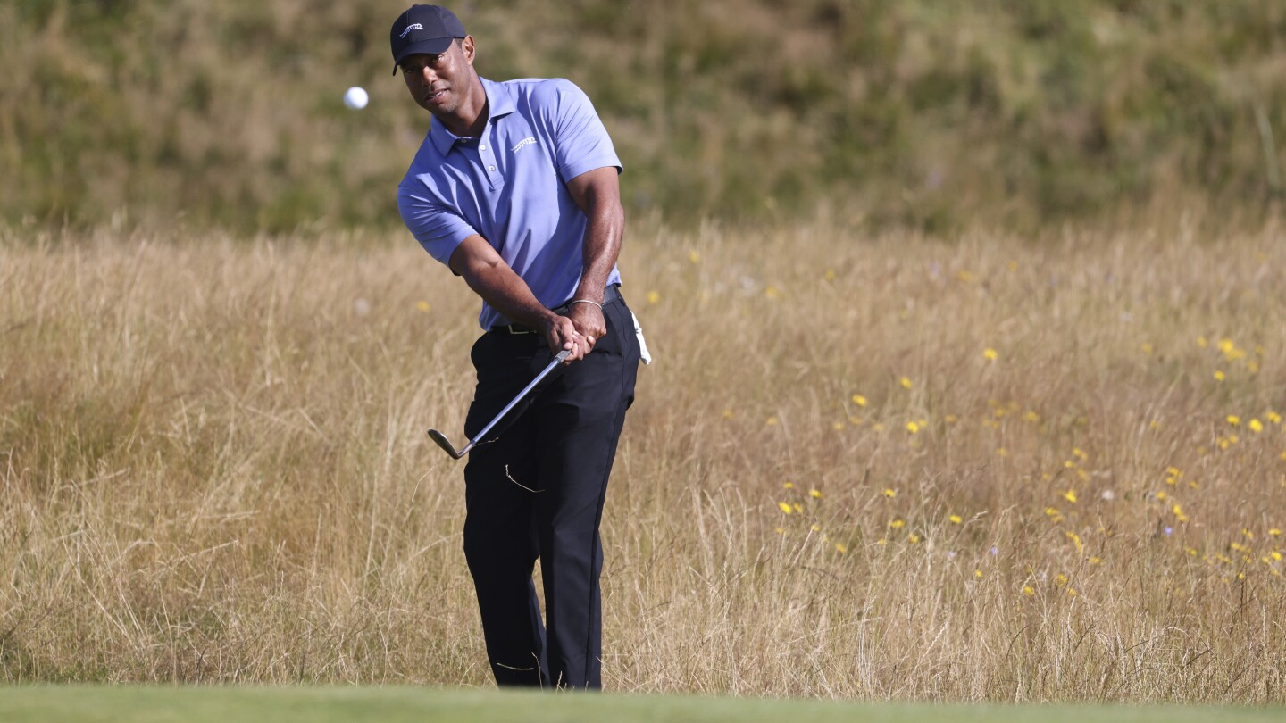 Brian Harman starts his British Open title defense by returning the claret jug