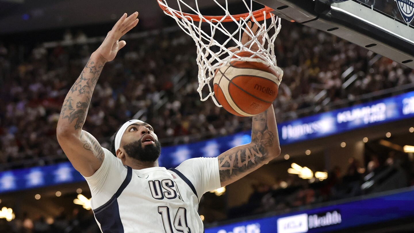 US wastes most of big lead, holds on to beat Australia 98-92 in tuneup for Paris Olympics