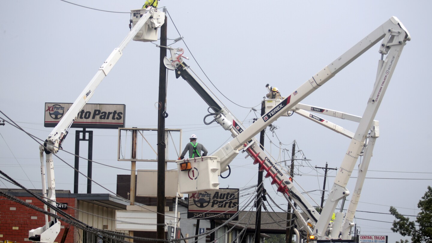 Anger over Houston power outages after Beryl has repair crews facing threats from some residents