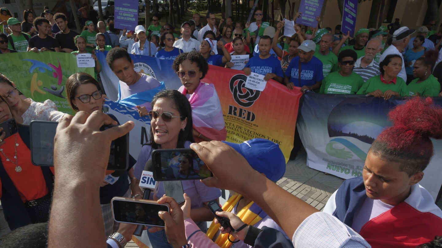 Dominican activists protest against a new criminal code that would maintain total abortion ban