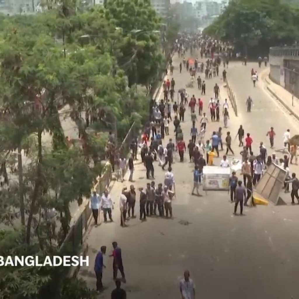 Student protesters take to streets of Dhaka as Bangladesh wracked by days of clashes | AP News