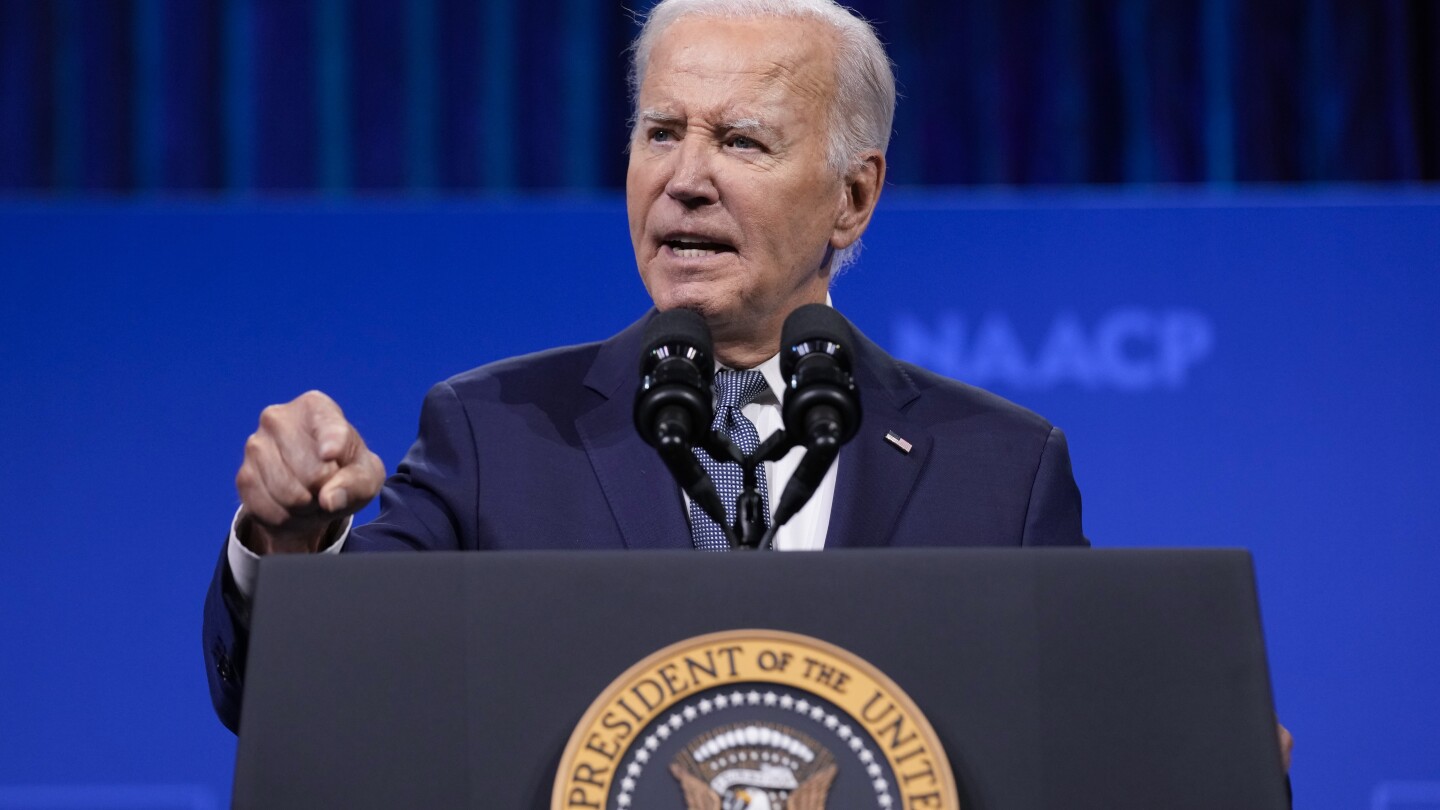 Obama, Pelosi and other Democrats make a fresh push for Biden to reconsider 2024 race