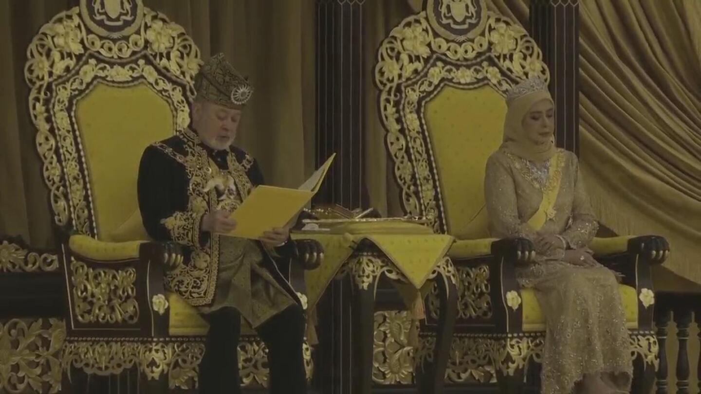 Watch the coronation ceremony of the new Malaysian king | AP News