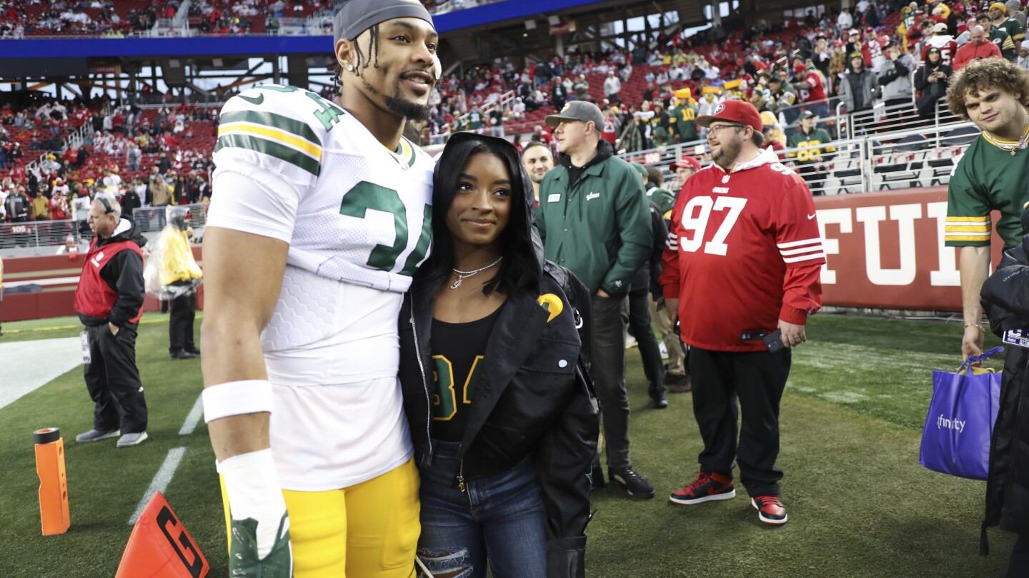 Bears safety Jonathan Owens taking break from camp to support wife Simone Biles at the Olympics