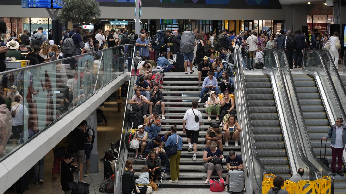 Olympics live updates: French rail network attacked | AP News