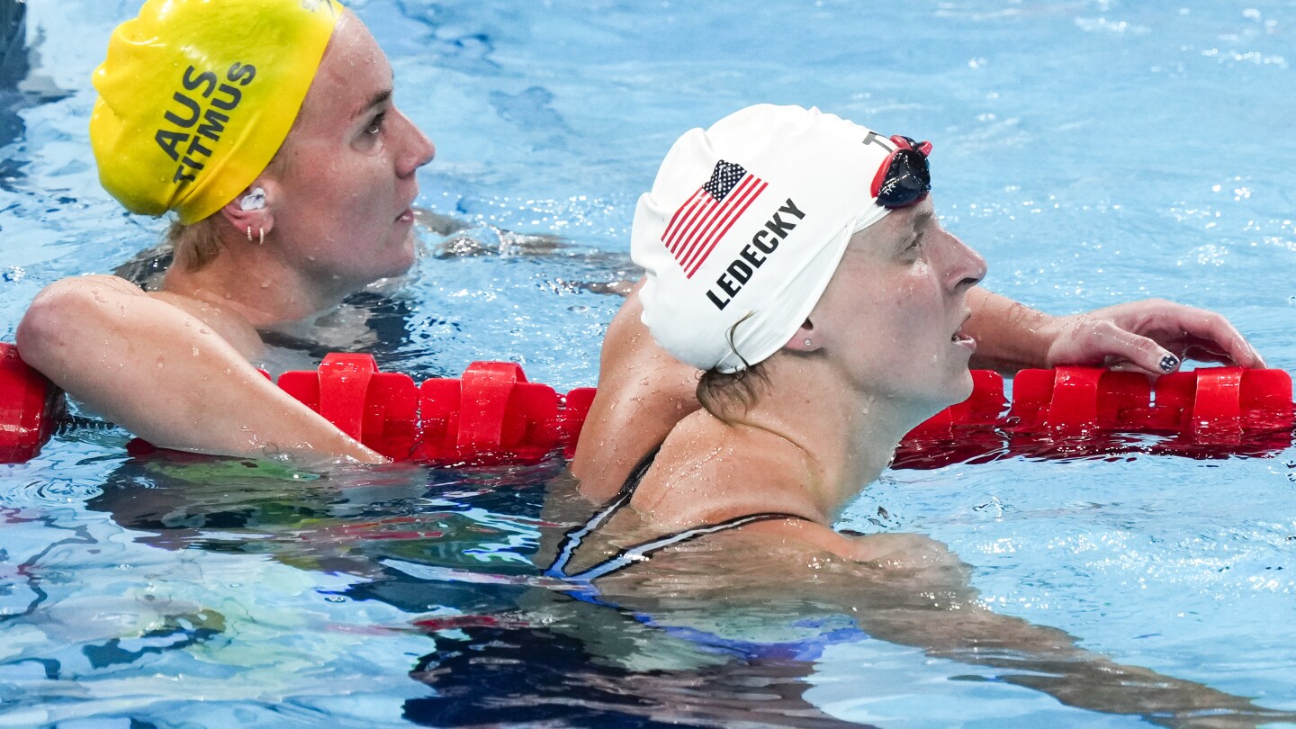 Katie Ledecky starts Olympic swimming with fastest time in 400 free prelims, just ahead of Titmus