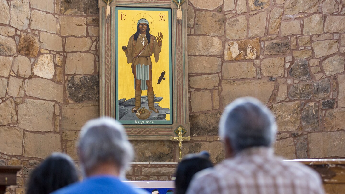 Why these Apache Catholics felt faced with a ‘false choice’ after priest removed church’s icons