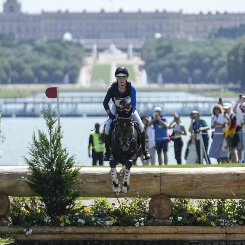 Olympic riders get a memorable gallop in the sumptuous-looking Versailles Palace gardens