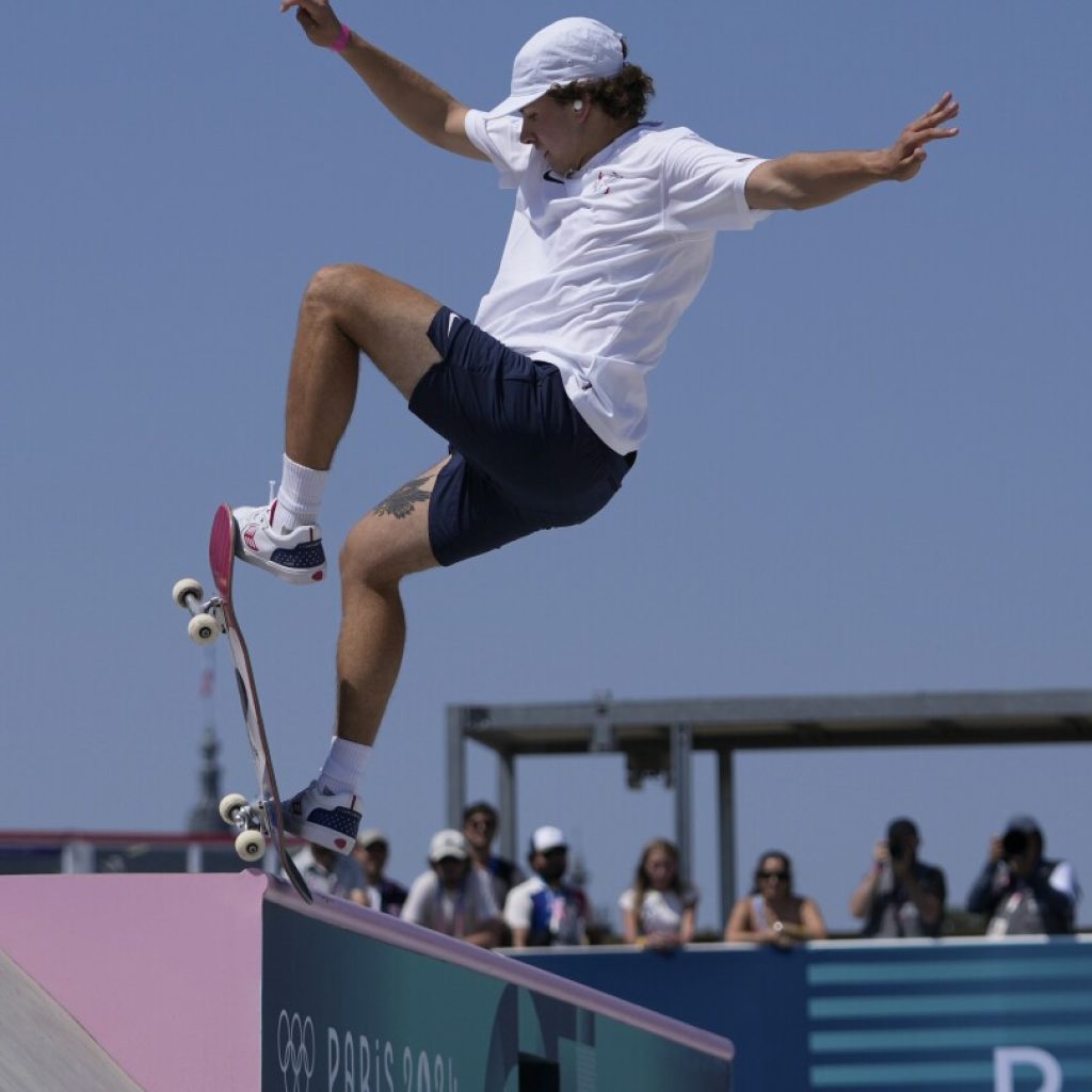 Americans Eaton and Huston top qualifying in men’s street skateboarding at the Paris Olympics