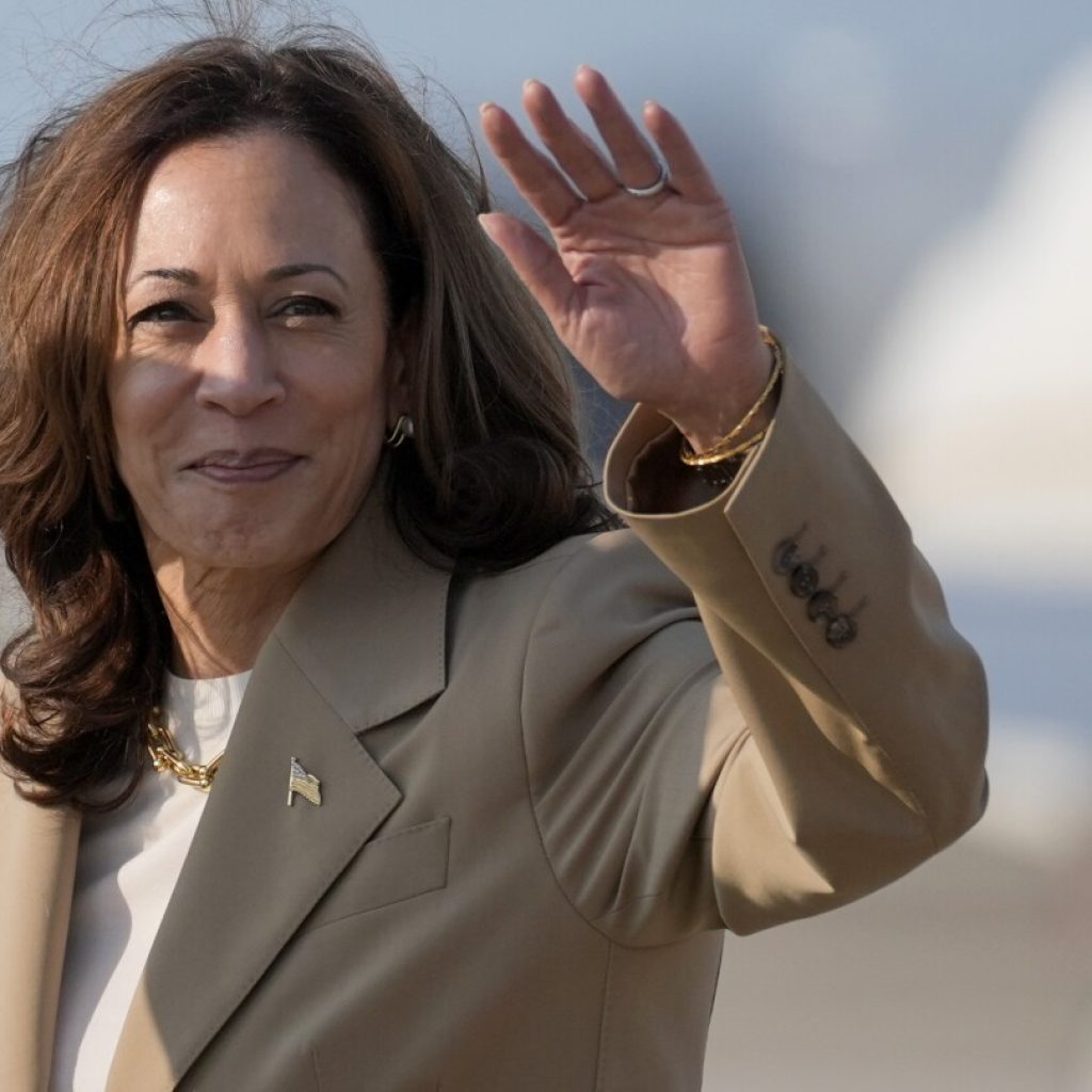 Harris is endorsed by border mayors in swing-state Arizona as she faces GOP criticism on immigration