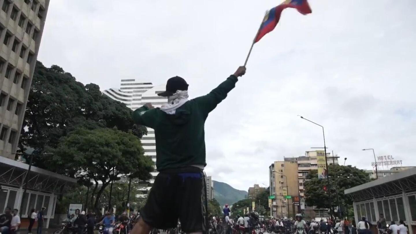 Thousands protest across Venezuela after Nicolás Maduro declared winner in presidential election | AP News