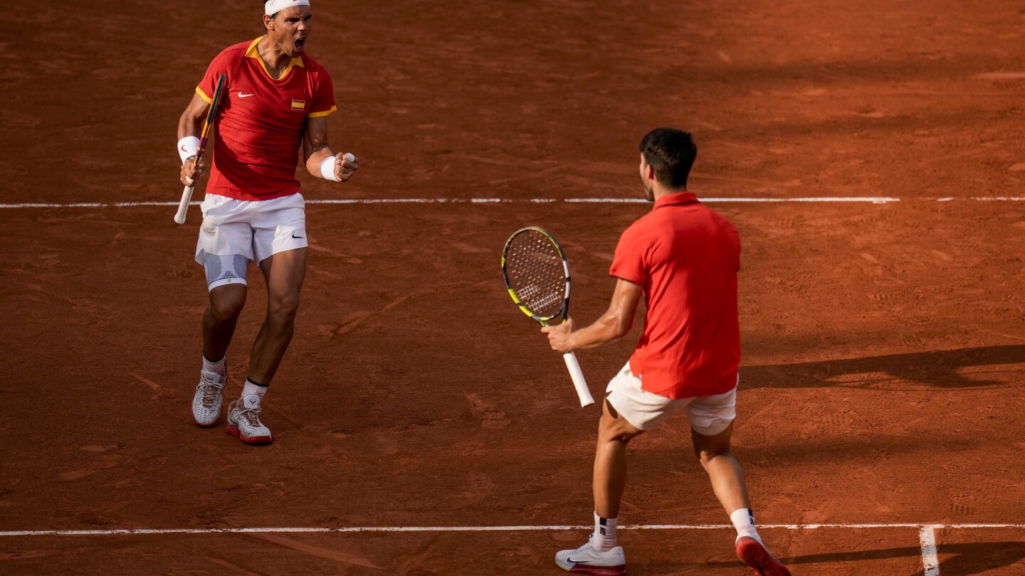 Rafael Nadal and Carlos Alcaraz win to reach the Paris Olympics doubles quarterfinals