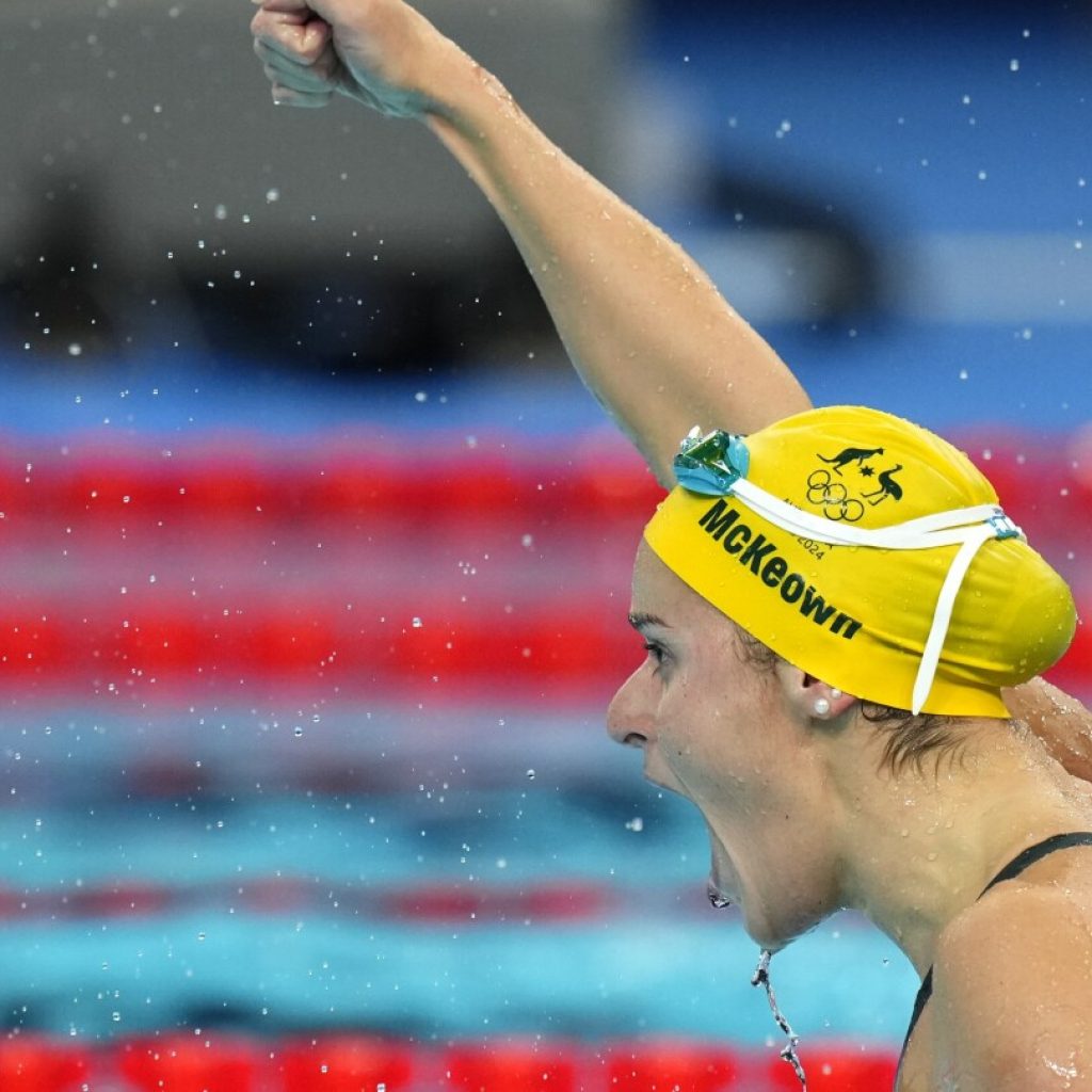 Kaylee McKeown still rules the Olympic backstroke, beating Regan Smith in women’s 100 meters