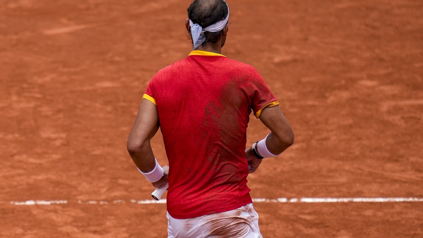 Paris Olympics tennis players’ dirty little secret is that clay gets everywhere and is hard to clean