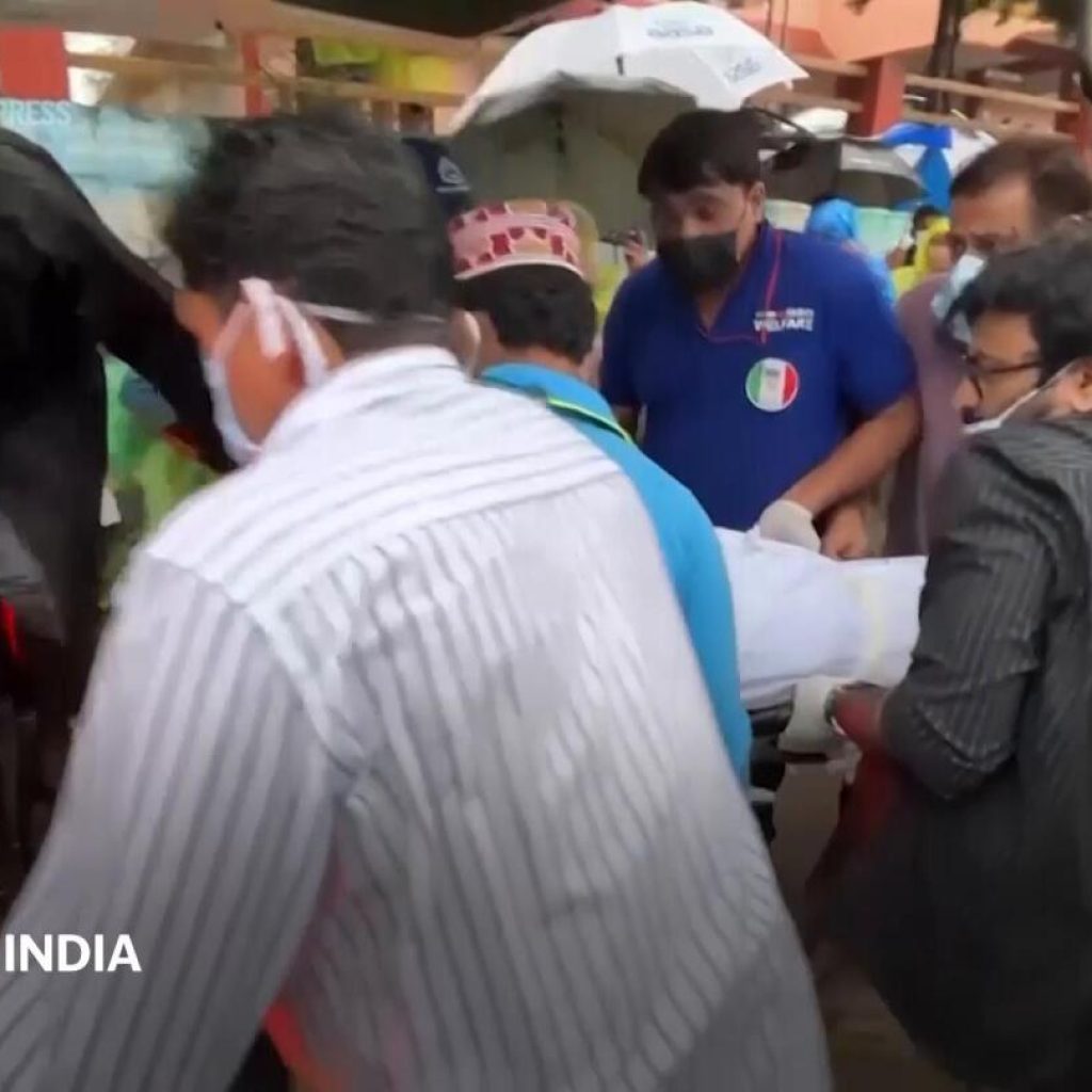 Landslides caused by heavy rains kill 93 and bury many others in southern India | AP News