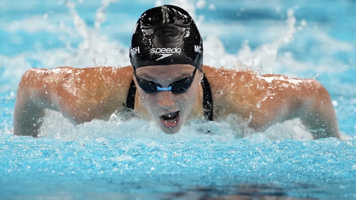 Canada’s Summer McIntosh claims 2nd swimming gold medal of the Paris Olympics