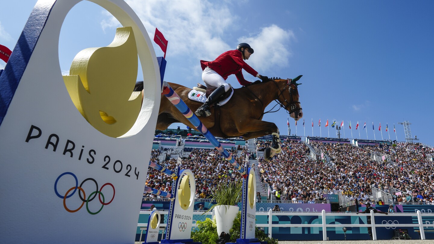 AP PHOTOS: Olympic highlights from Day 6 of the Paris Games