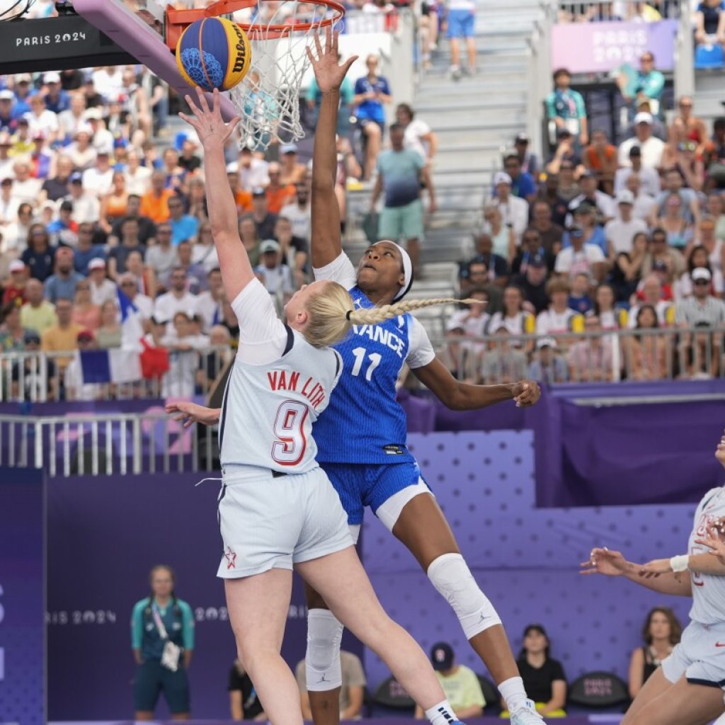 Defending champion U.S. women beat France in 3×3 basketball for 2nd win in pool play after 0-3 start