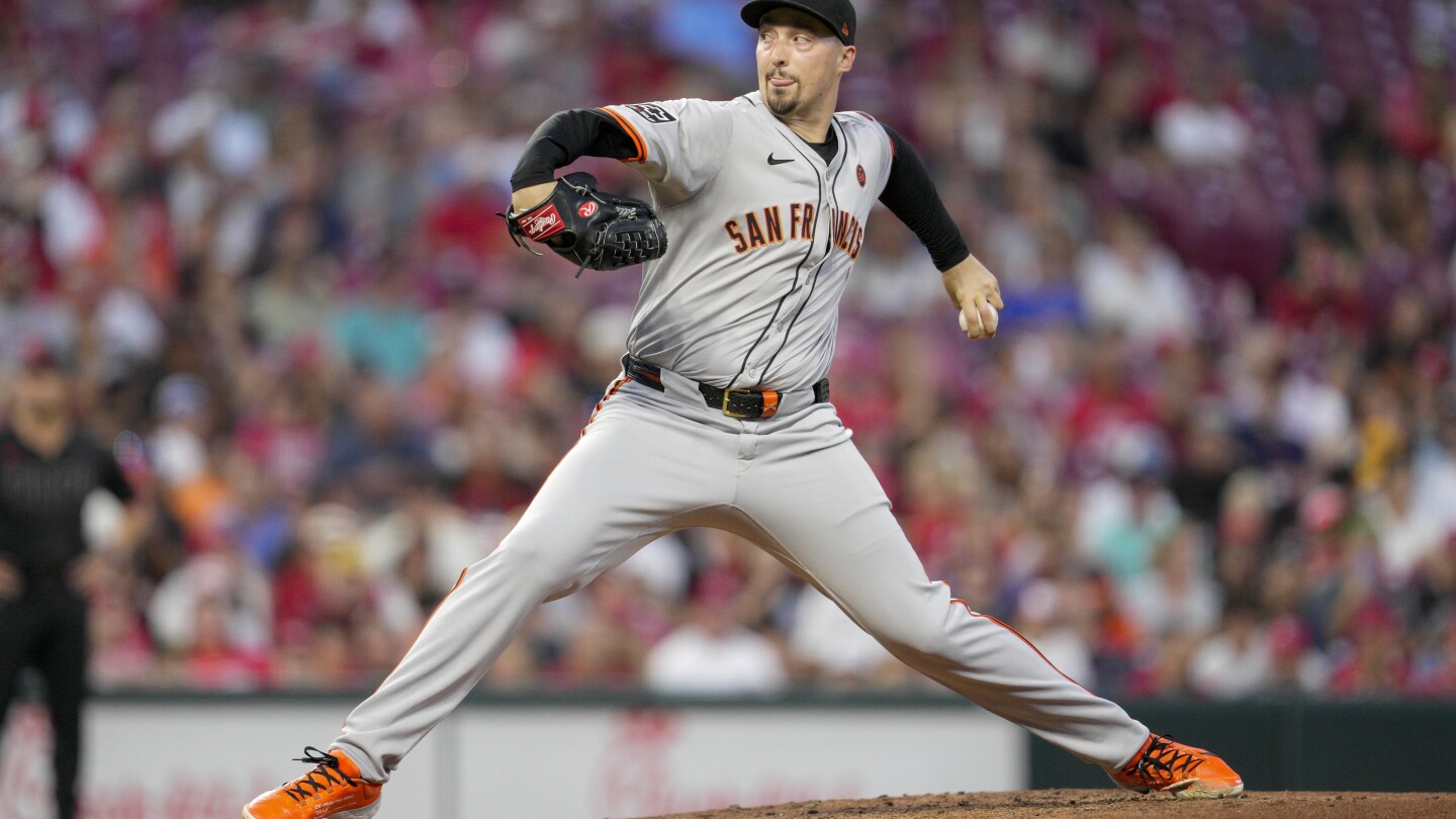 Giants’ Blake Snell throws 1st career no-hitter in 3-0 win over the Reds