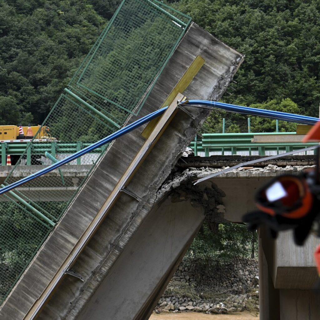 Death toll from bridge collapse in China’s Shaanxi province raised to 38. Two dozen still missing