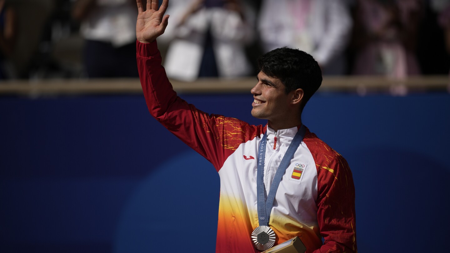 Alcaraz says pressure of playing for Spain got to him in loss to Djokovic in Olympics final