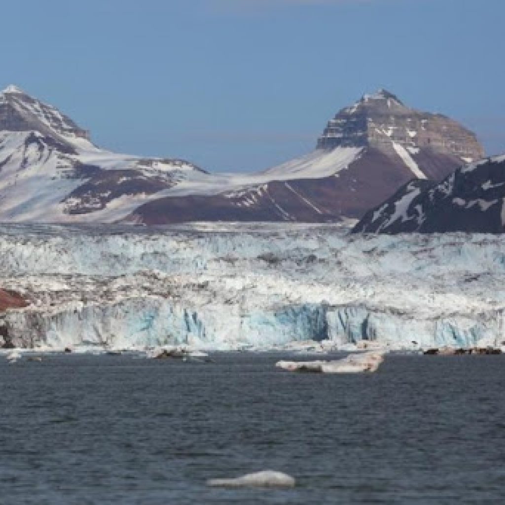 Uticaj klimatskih promena na topljenje polarnog leda