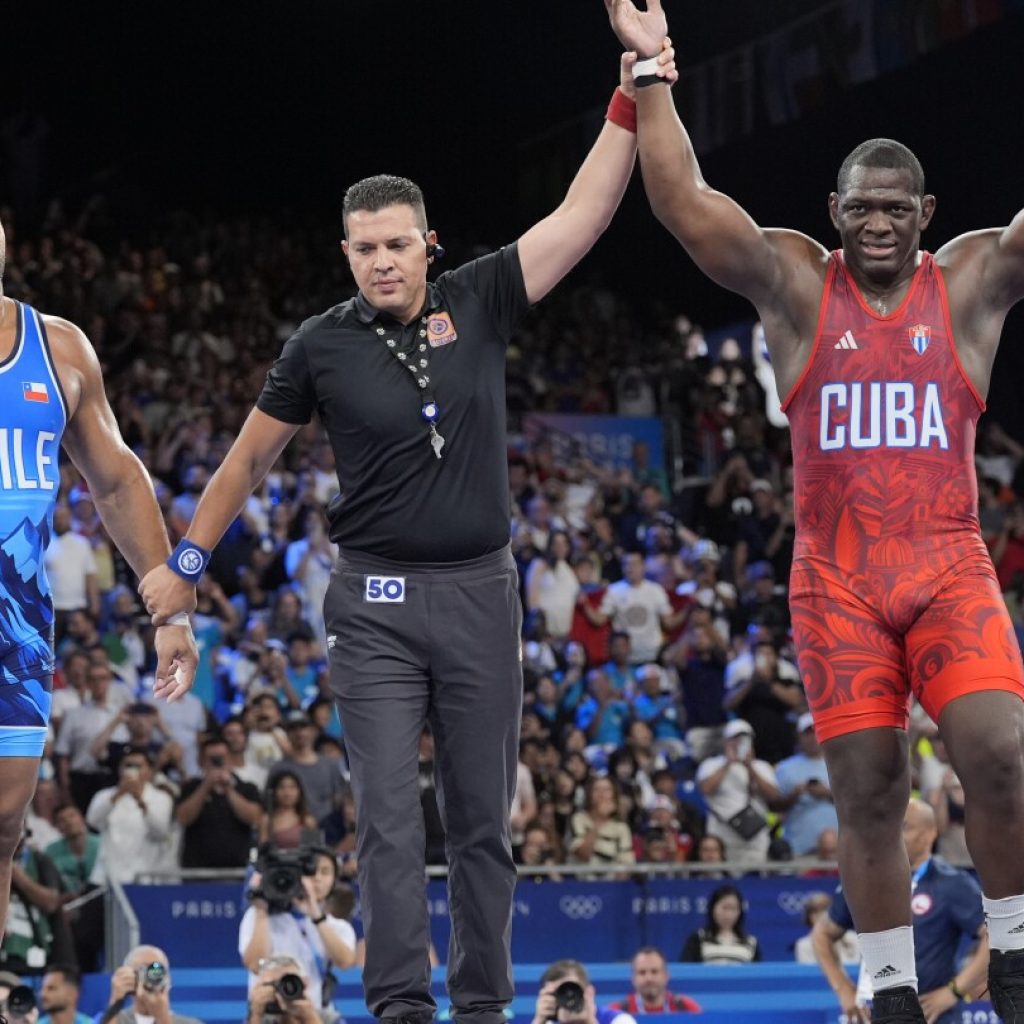 Cuban Greco-Roman wrestler Mijain Lopez wins record fifth straight gold, retires