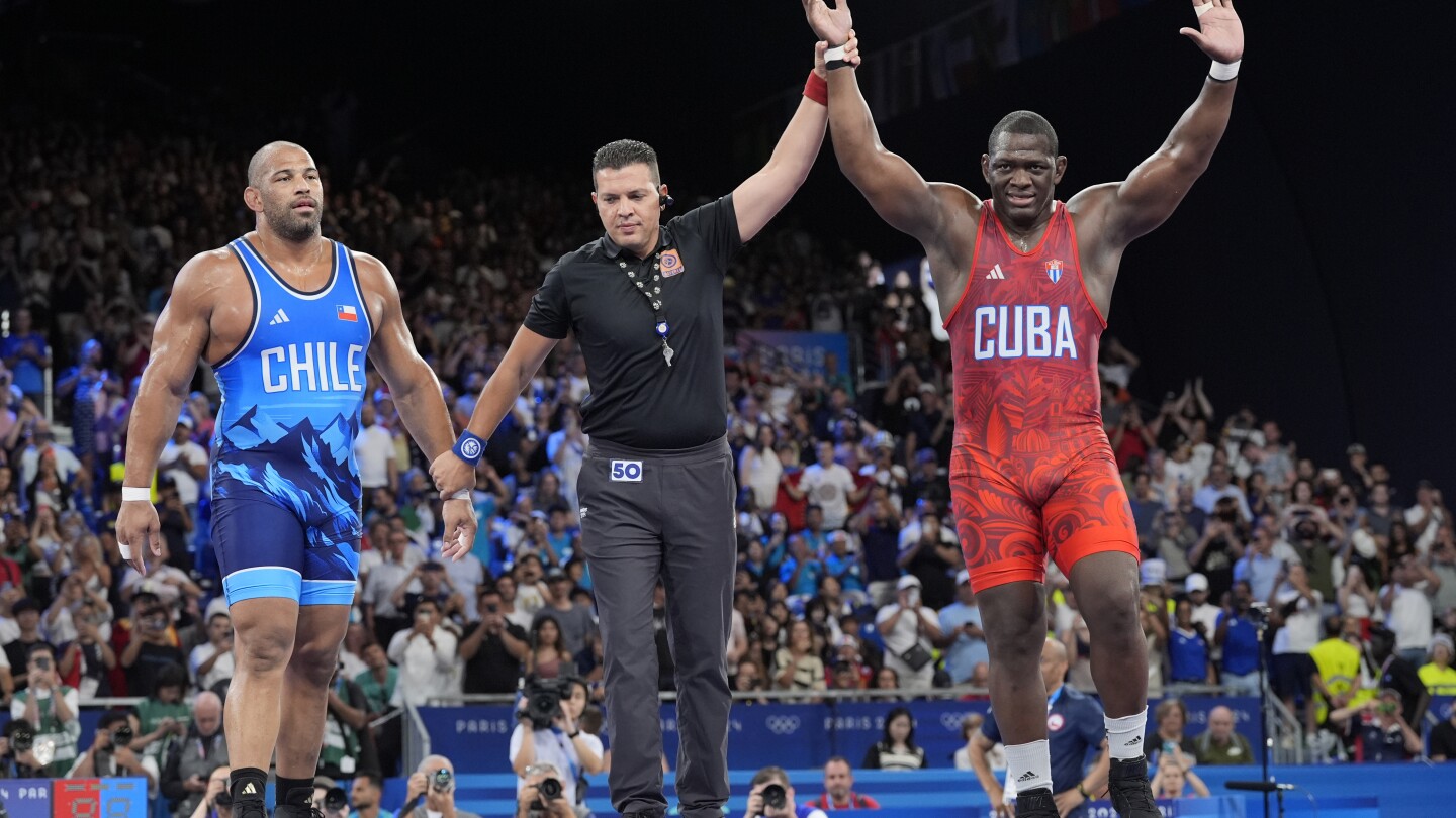 Cuban Greco-Roman wrestler Mijain Lopez wins record fifth straight gold, retires