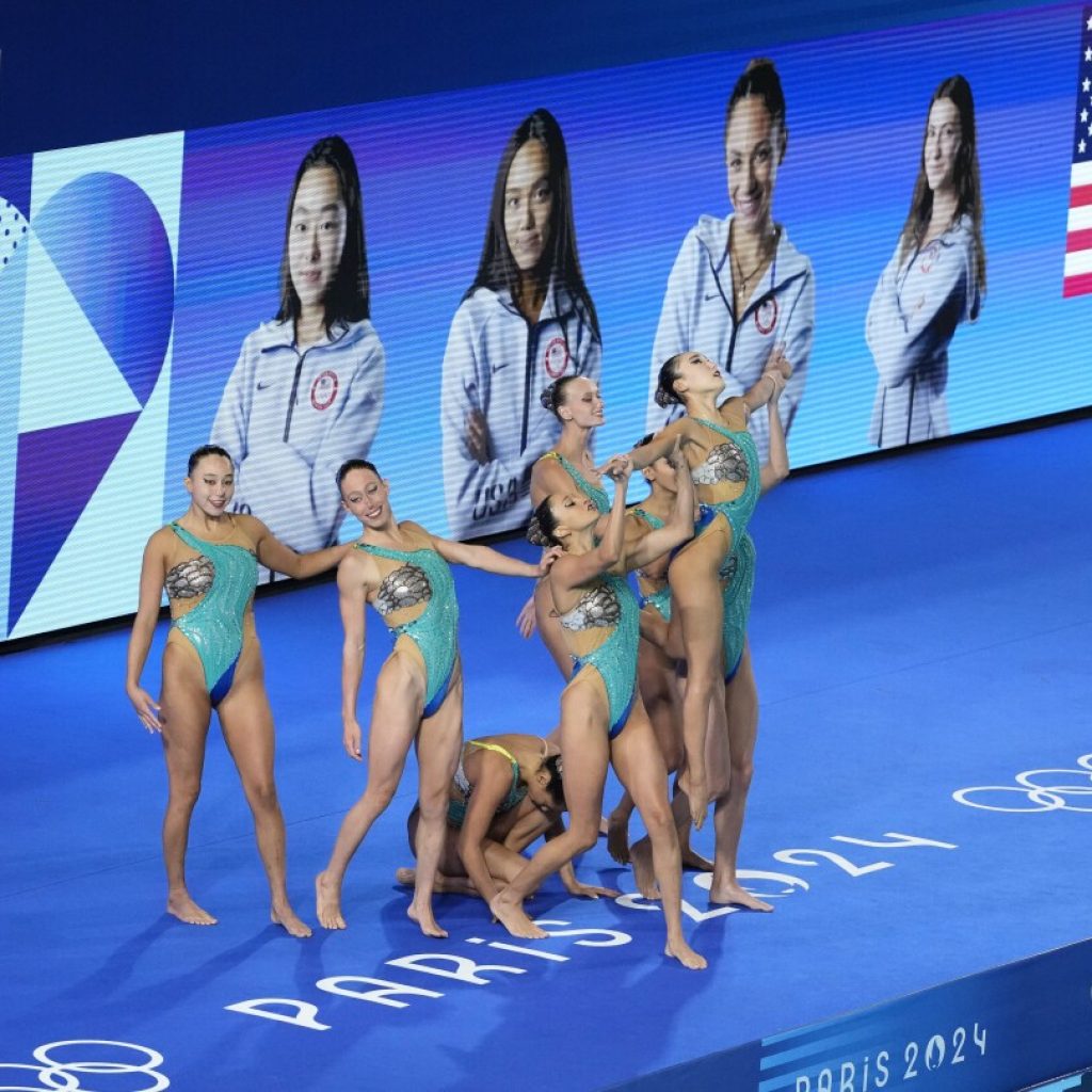 China and the United States lead in team artistic swimming after 2 rounds at Paris Olympics