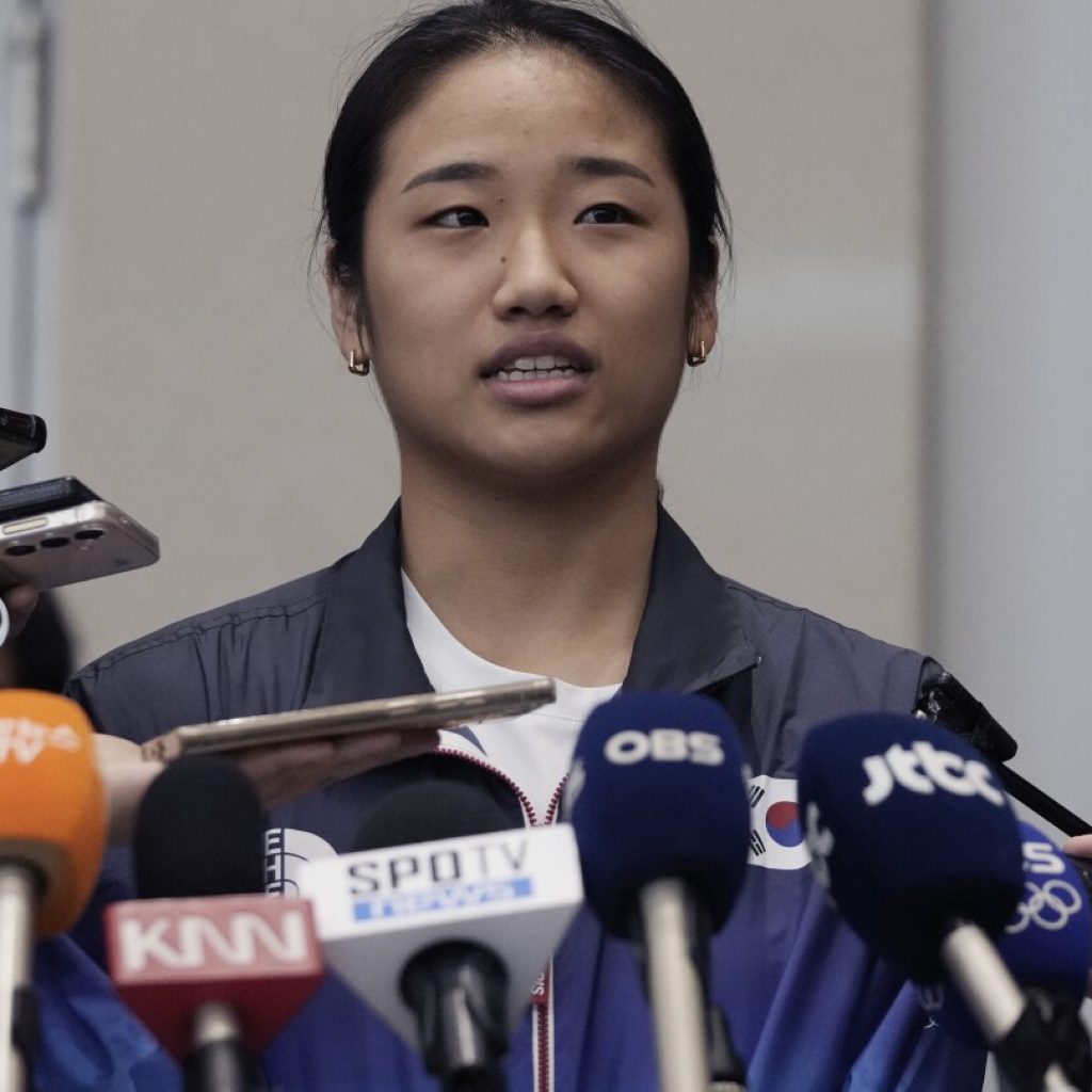 South Korea Olympic champ An Se-young returns home. Government reviews complaint of poor treatment