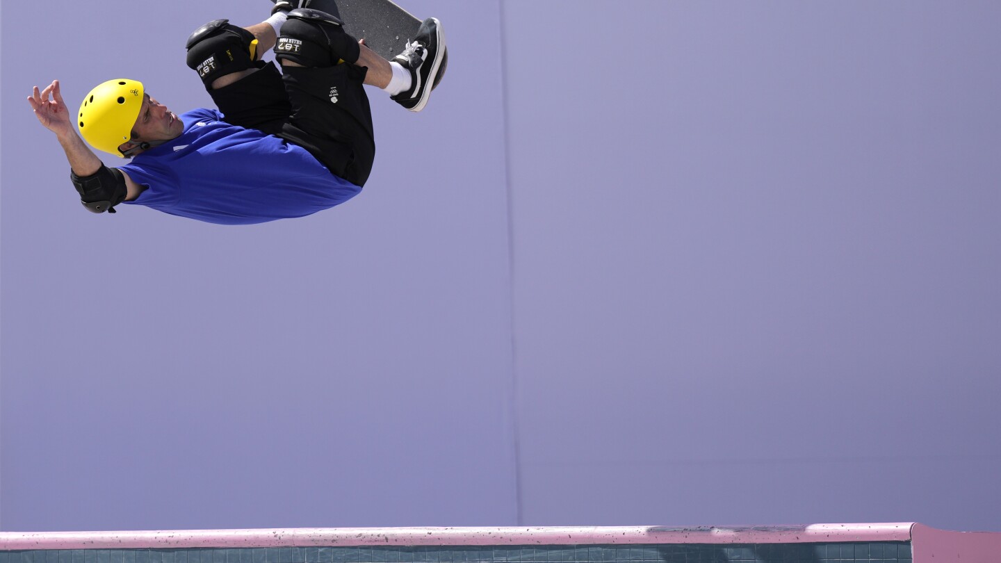 Older guys Macdonald and Oberholzer set a gold standard for skateboarding fun at the Paris Olympics