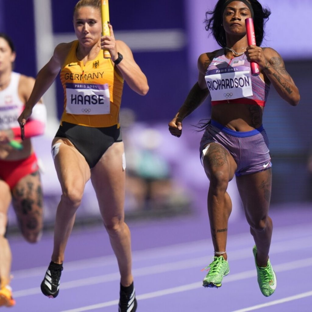 In Olympic relay, Sha’Carri Richardson saves US women, while men advance easily and Jamaica is out