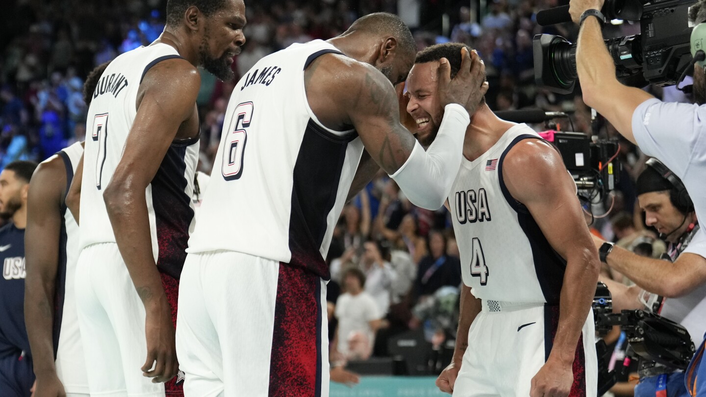 2024 Olympics schedule Aug. 10: Steph Curry leads US men in gold medal game against Wemby and France