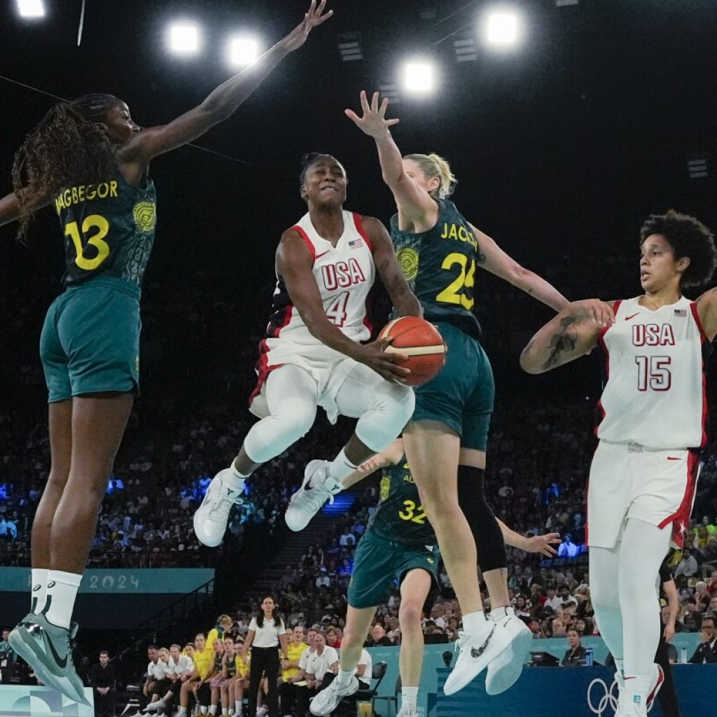 Lauren Jackson ends Olympic career with a fifth medal as Australia wins bronze in women’s basketball