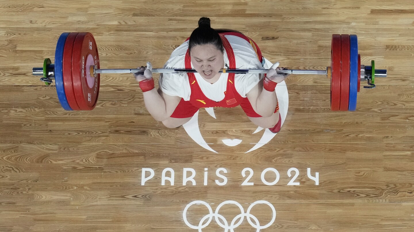 Li Wenwen wins to give China five weightlifting gold medals at the Paris Olympics