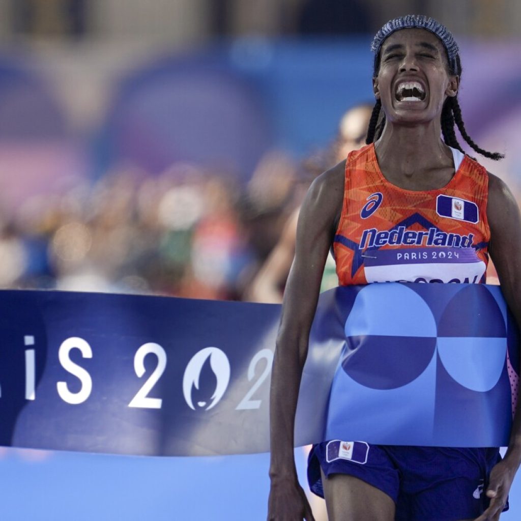 AP PHOTO: Olympics highlights from Day 16 of the Paris Games