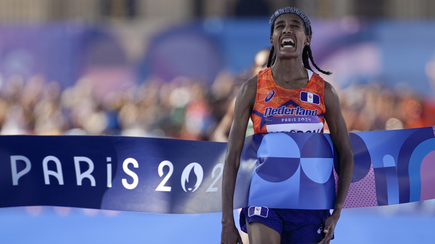 AP PHOTO: Olympics highlights from Day 16 of the Paris Games