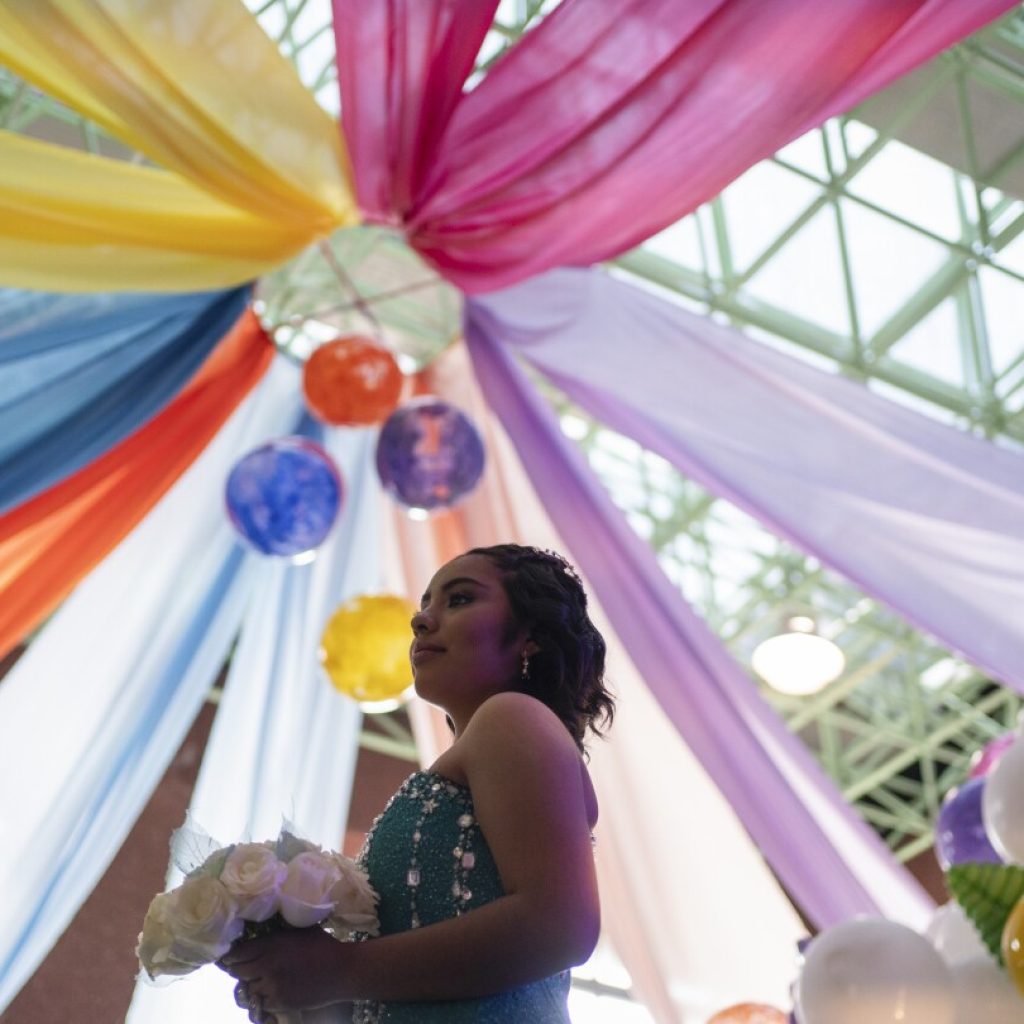 How a Mexico City hospital transforms into a coming-of-age celebration for its patients