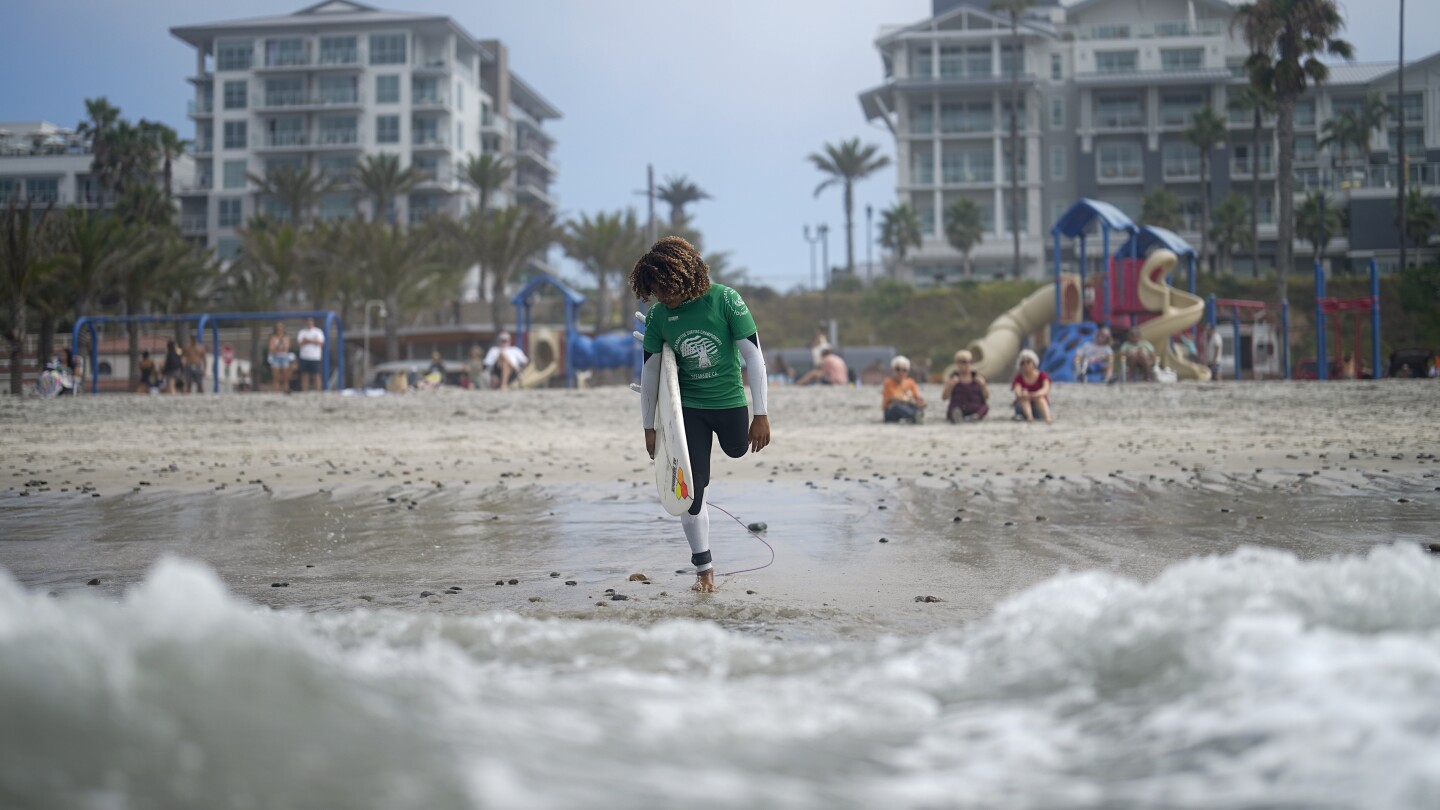 Advocates want para-surfing to be part of Paralympics after being overlooked for Los Angeles 2028