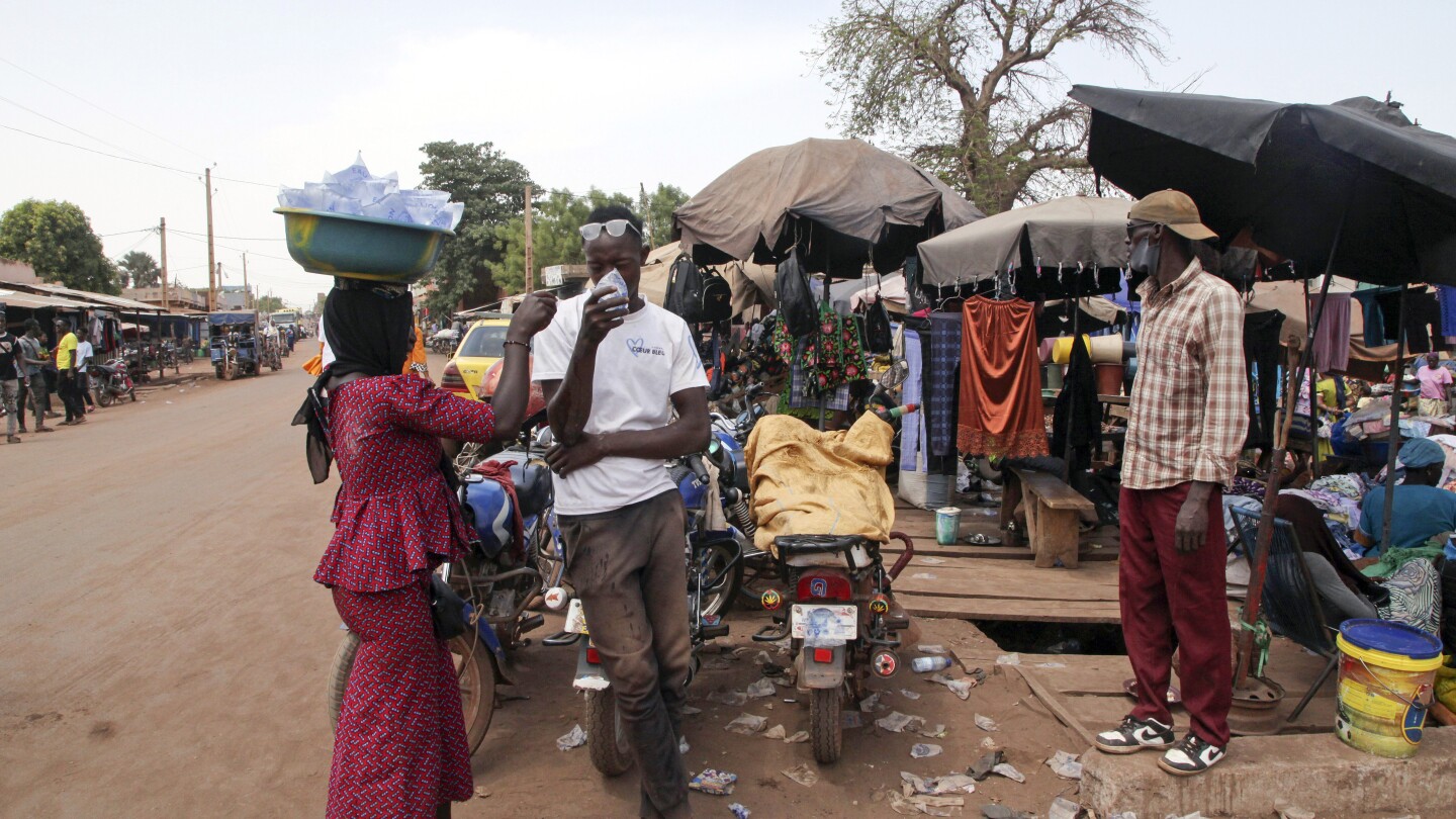 Extreme heat increasingly endangers children in West and Central Africa, UNICEF says