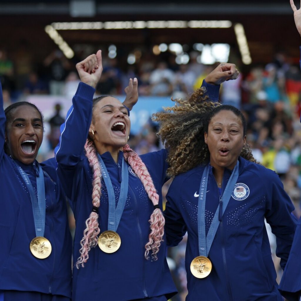 USWNT follows Olympic gold by reclaiming top spot in rankings after 12-month absence