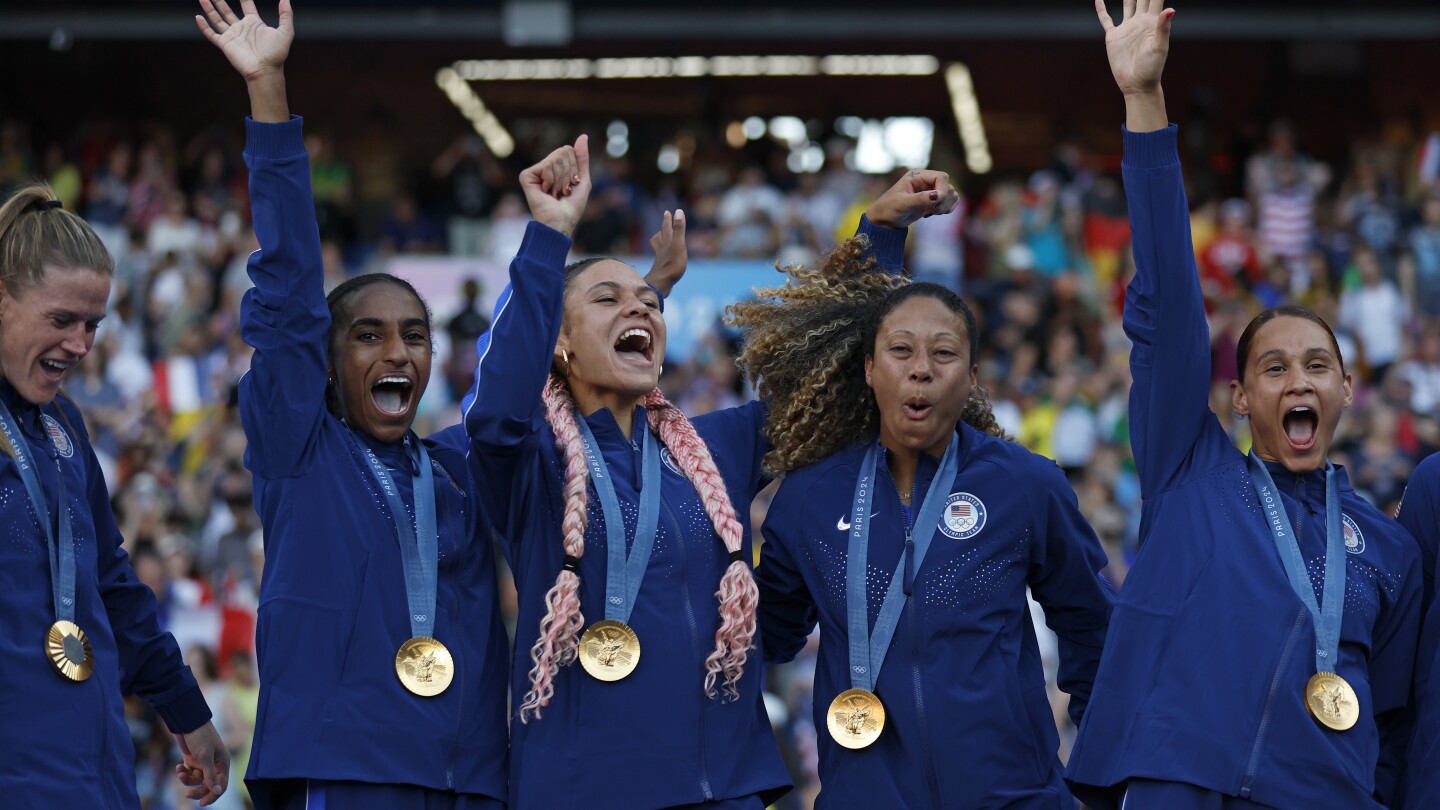 USWNT follows Olympic gold by reclaiming top spot in rankings after 12-month absence