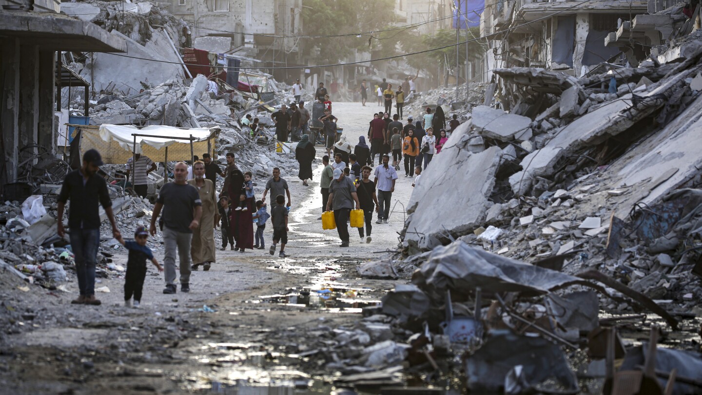 Aid groups in Gaza aim to avert a polio outbreak with a surge of vaccinations