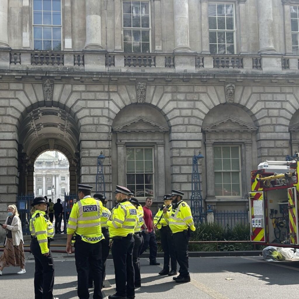 Fire breaks out at London’s Somerset House, home to priceless works by Van Gogh, Cezanne