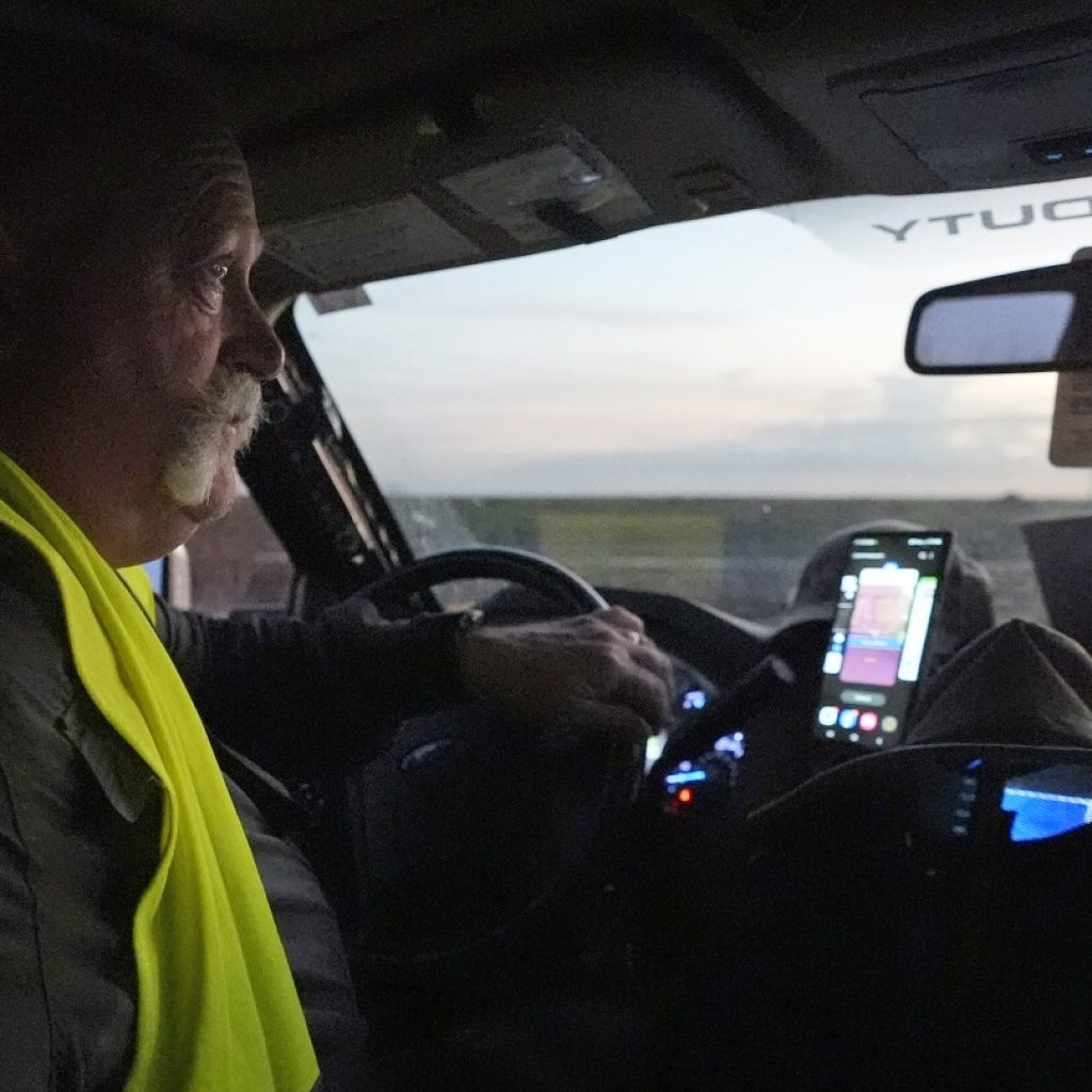 A hunter’s graveyard shift: grabbing pythons in the Everglades