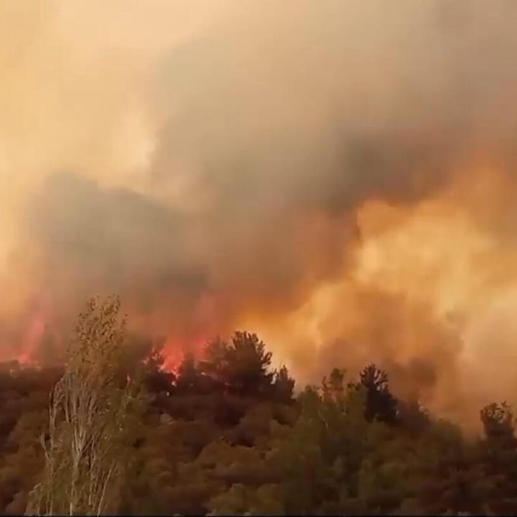 Wildfires break out in popular Turkish tourism destination | AP News