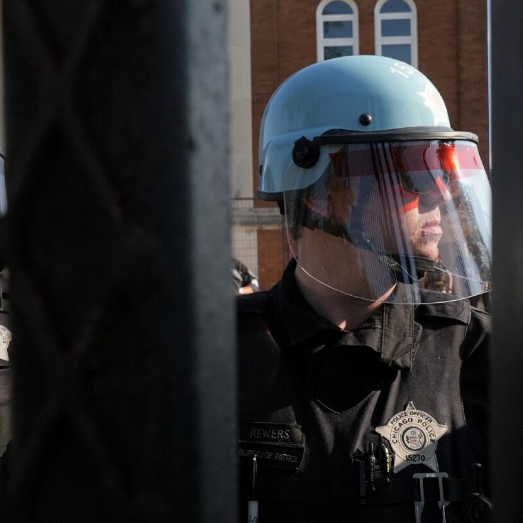 Police add fences ahead of second planned day of protests in Chicago for Democratic convention