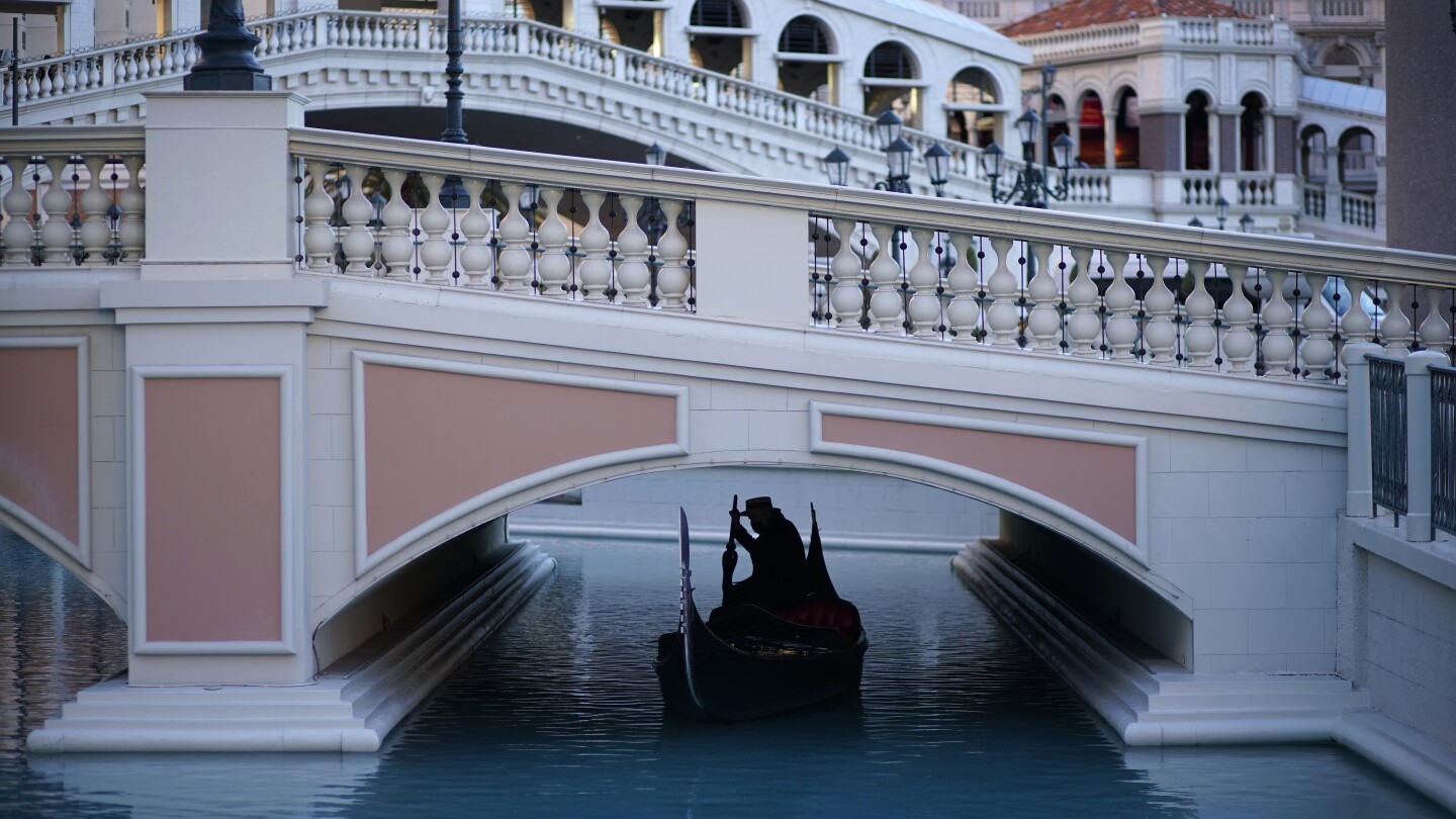 Las Vegas hospitality workers at Venetian reach tentative deal on first-ever union contract