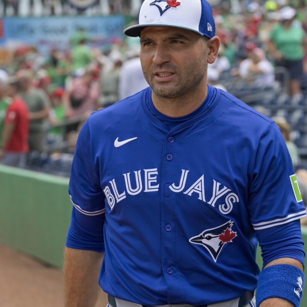 Former NL MVP and 6-time All-Star Joey Votto announces his retirement from baseball